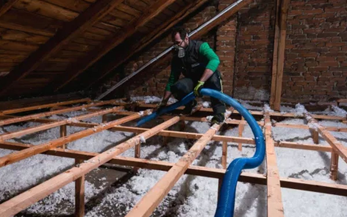 Foukaná izolace: proč ji volí většina investorů při zateplení?